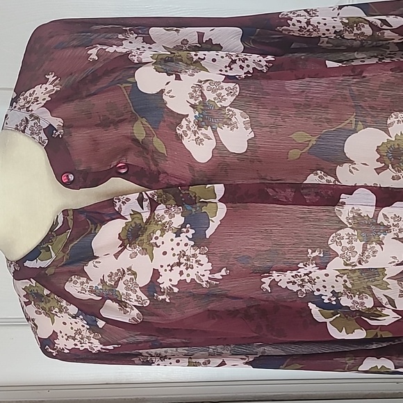 Kut from the Kloth Floral Blouse - Picture 2 of 11